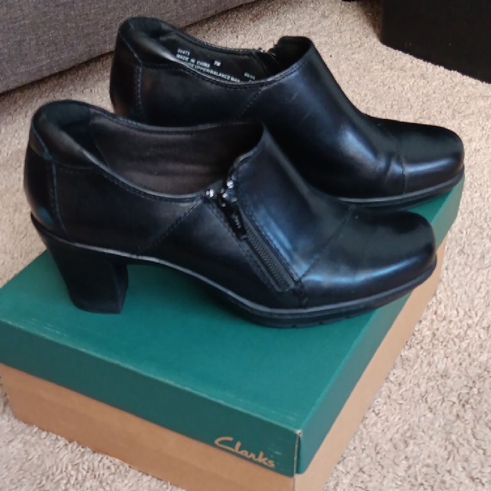 Clarks Women's Black Leather Heels